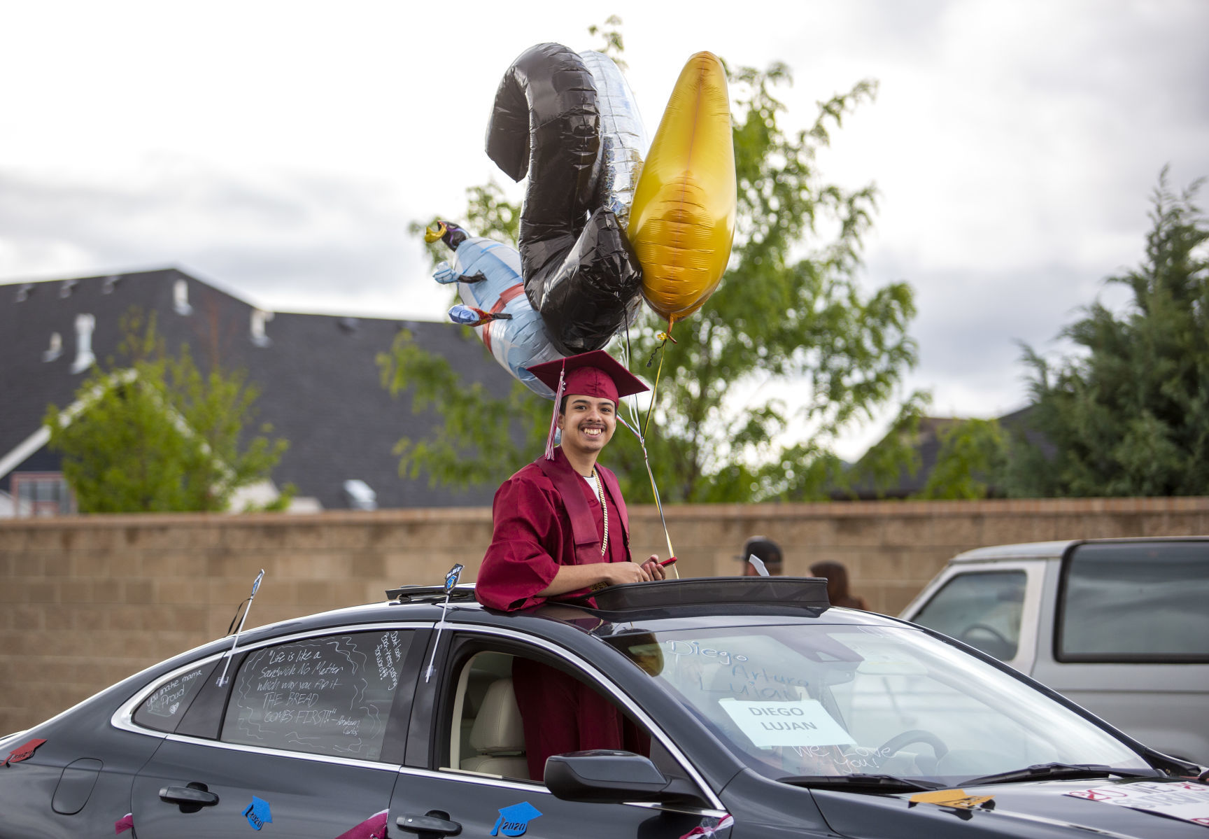 Canyon Ridge seniors honored in graduation parade